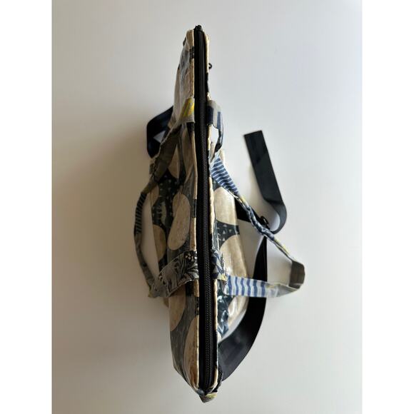 Ribbon Street Suki Wolf Moon Coated Cotton Art to Wear Tote Shoulder Bag - Picture 5 of 11